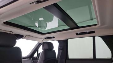 Land Rover Range Rover D250 — photo 18