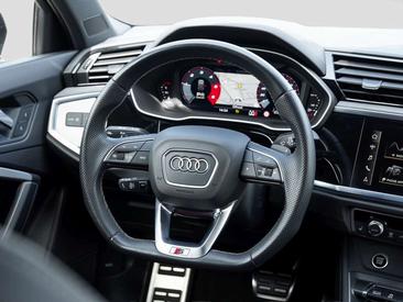 Audi Q3 35 TDI — photo 12