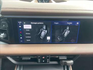 Porsche Macan Electric — photo 12