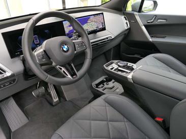 BMW IX XDrive60 — photo 6