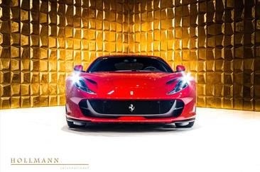 Ferrari 812 Superfast — photo 2