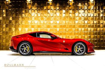 Ferrari 812 Superfast — photo 4