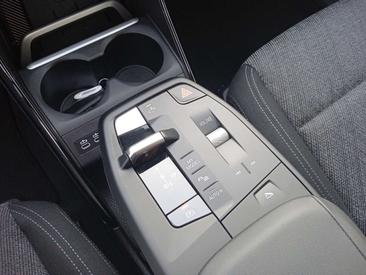 BMW X1 SDrive20d — photo 17