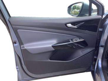 Volkswagen ID.4 Pro Performance — photo 14