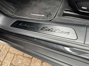 Porsche Panamera 4 E-Hybrid — photo 7