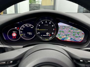 Porsche Panamera 4 E-Hybrid — photo 16