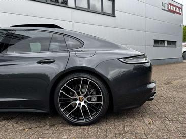Porsche Panamera 4 E-Hybrid — photo 17