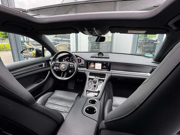 Porsche Panamera 4 E-Hybrid — photo 26