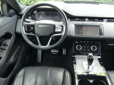 Land Rover Range Rover Evoque P300e — photo 3
