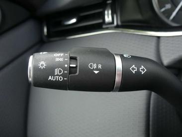 Land Rover Range Rover Evoque P300e — photo 20