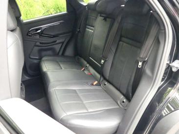 Land Rover Range Rover Evoque P300e — photo 31