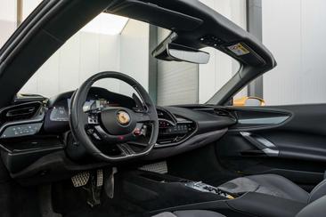 Ferrari SF90 Spider — photo 3