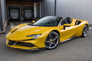 Ferrari SF90 Spider — photo 23