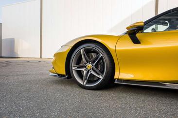 Ferrari SF90 Spider — photo 33