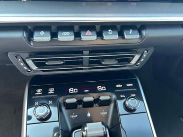Porsche 911 Carrera 4S — photo 10