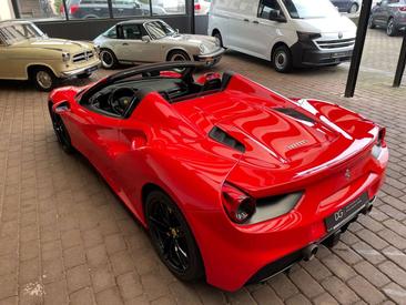 Ferrari 488 Spider — photo 8