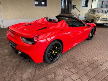 Ferrari 488 Spider — photo 9