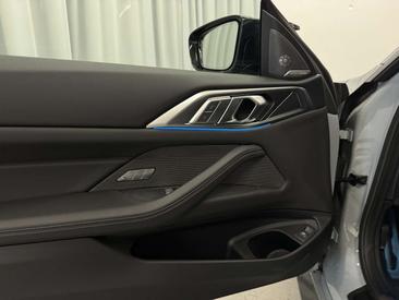 BMW M4 Competition M XDrive — photo 15