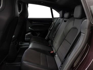 Porsche Macan 4S Electric — photo 21