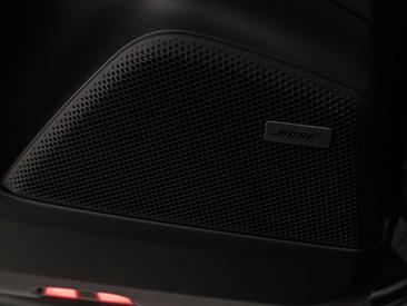 Porsche Macan 4S Electric — photo 23