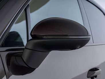 Porsche Macan 4S Electric — photo 24