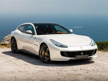 Ferrari GTC4Lusso — photo 3