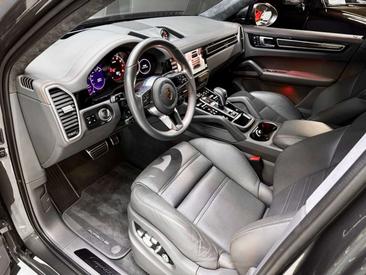 Porsche Cayenne III GTS — photo 10