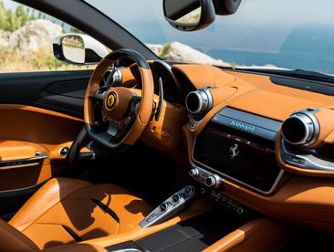 Ferrari GTC4Lusso — photo 5