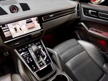 Porsche Cayenne III GTS — photo 13
