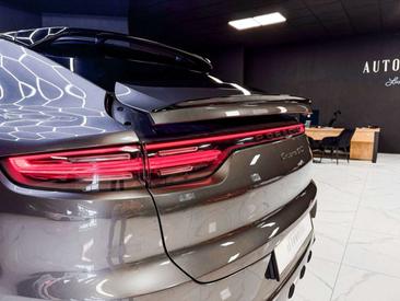 Porsche Cayenne III GTS — photo 16