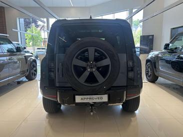 Land Rover Defender 90 D200 MHEV — photo 7