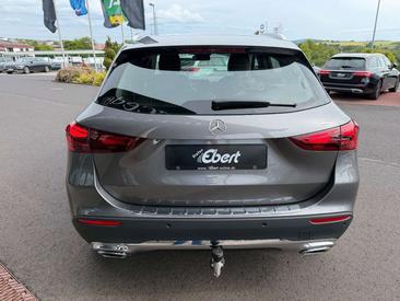 Mercedes GLA 200d — photo 4