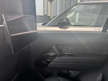 Land Rover Range Rover Sport D350 — photo 28