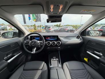 Mercedes GLA 200d — photo 12