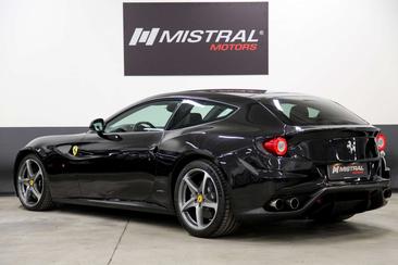 Ferrari FF — photo 3