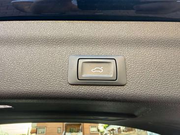 Audi A6 Avant TFSI E 55 E Quattro — photo 41