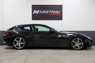 Ferrari FF — photo 6