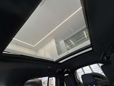 Land Rover Defender 90 D200 MHEV — photo 25