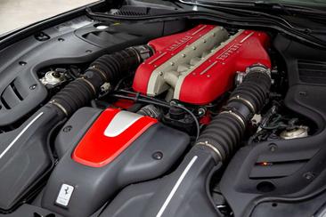 Ferrari FF — photo 14