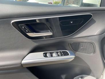 Mercedes GLC 400 E — photo 11