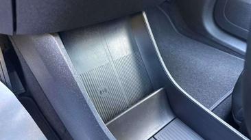 Volvo EX30 Single Motor Extended Range — photo 24