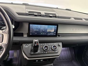 Land Rover Defender 90 D200 MHEV — photo 5