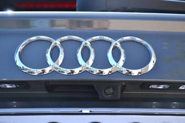 Audi Q3 Sportback 35 TDI — photo 39