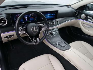 Mercedes Classe E Berline 300 E — photo 2