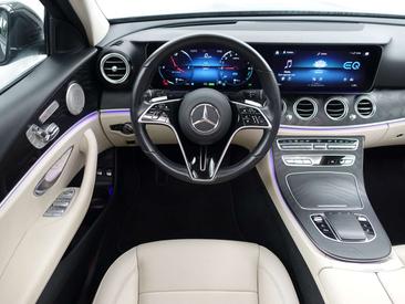 Mercedes Classe E Berline 300 E — photo 6