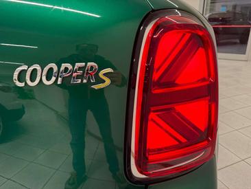 Mini Countryman Cooper SE ALL4 — photo 15