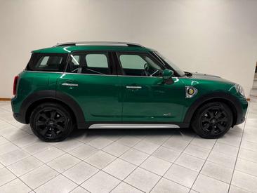 Mini Countryman Cooper SE ALL4 — photo 17