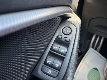 BMW Série 1 Berline 118d — photo 22