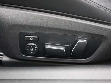 BMW M4 Competition XDrive — photo 16
