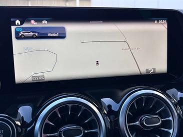 Mercedes EQA 350 — photo 10